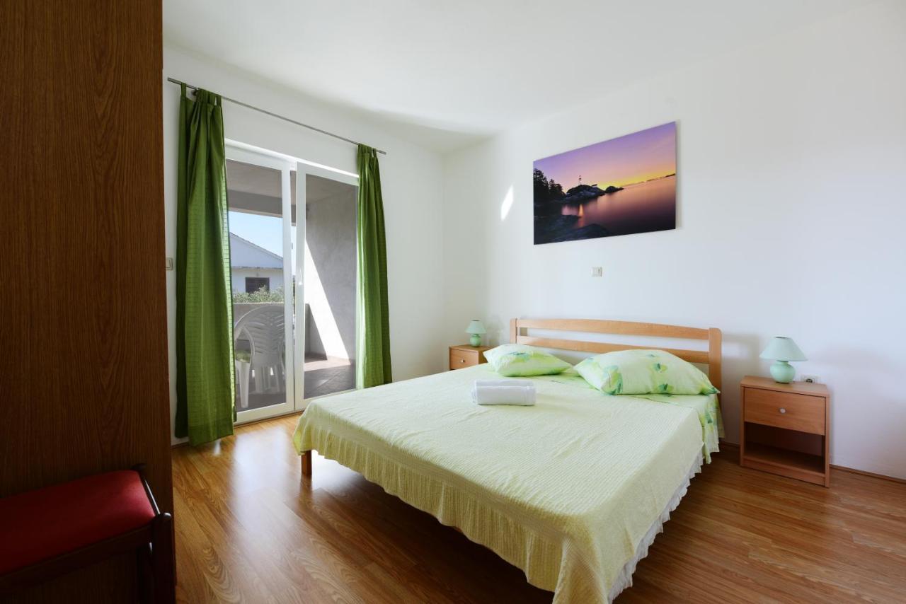 Apartments Sime Petrčane Kültér fotó