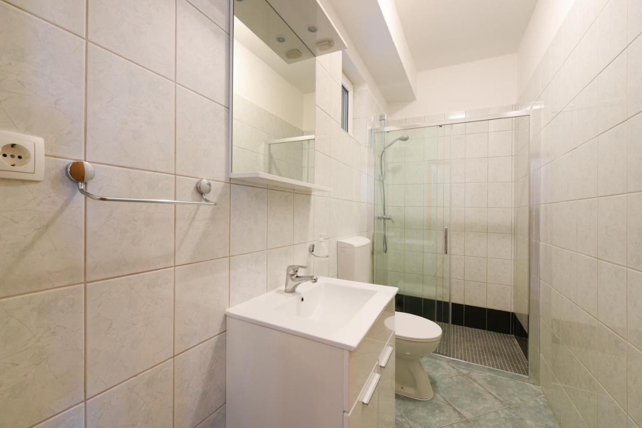 Apartments Sime Petrčane Kültér fotó