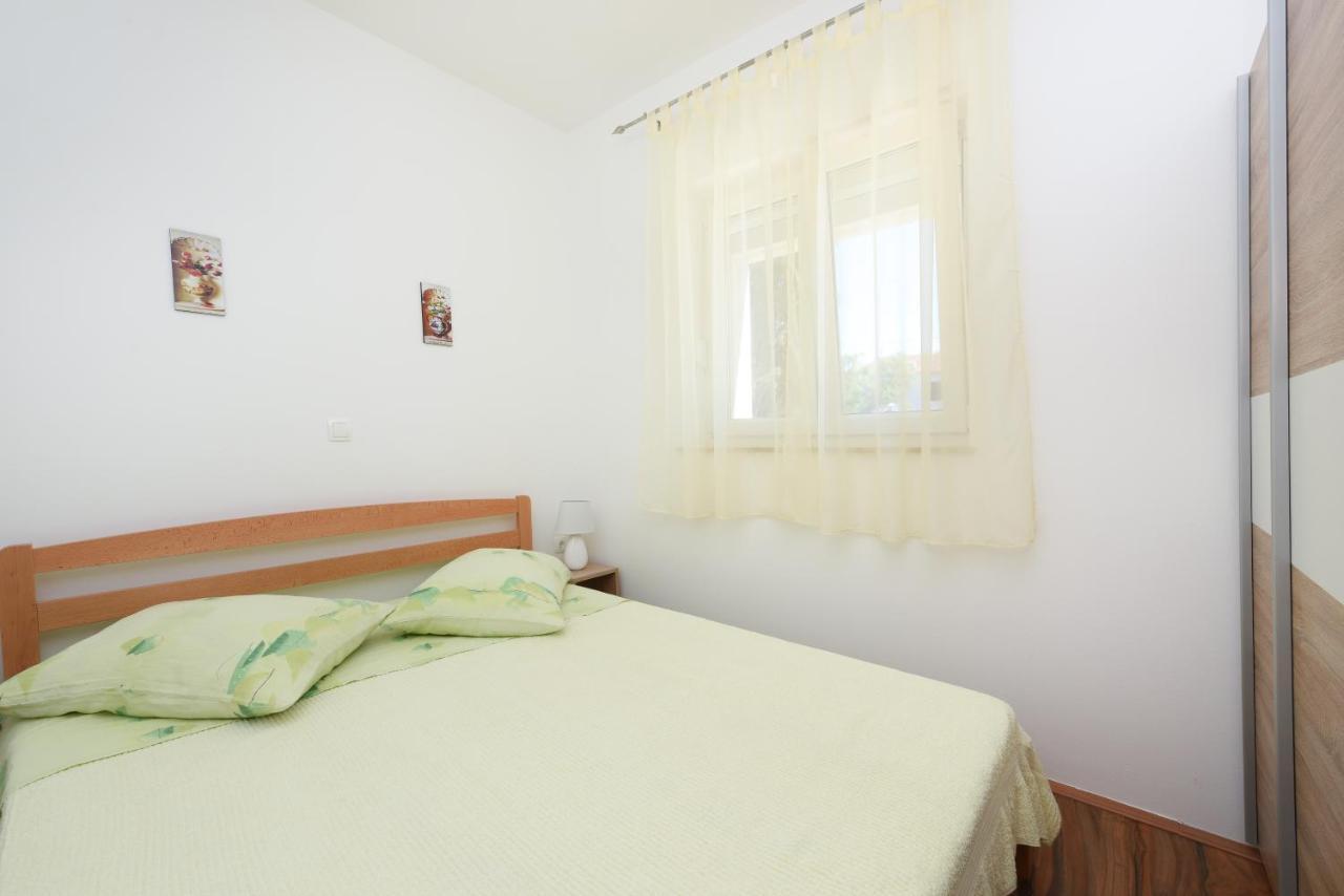 Apartments Sime Petrčane Kültér fotó