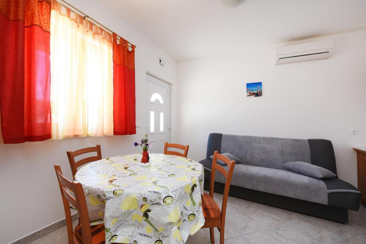 Apartments Sime Petrčane Kültér fotó